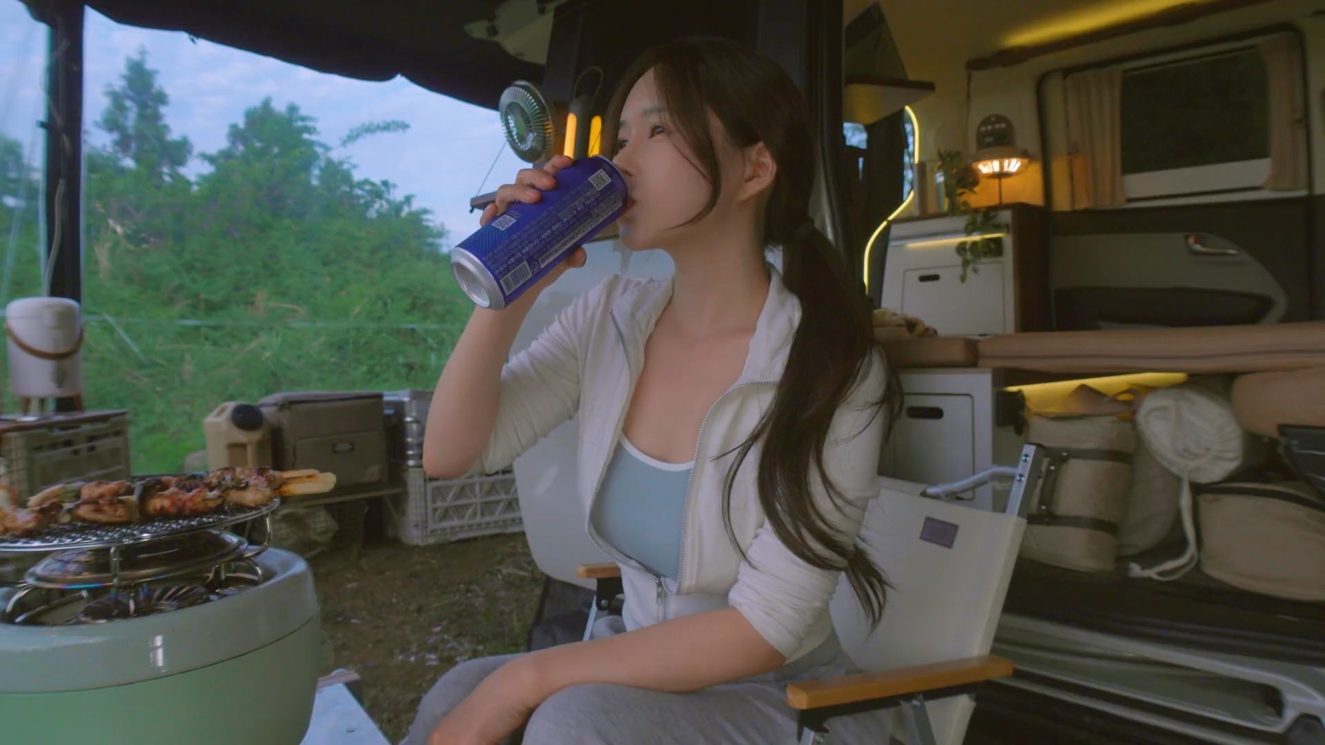 普京视察俄罗斯最大钢铁厂